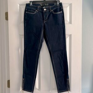 White House Black Market signature skinny ankle jean
